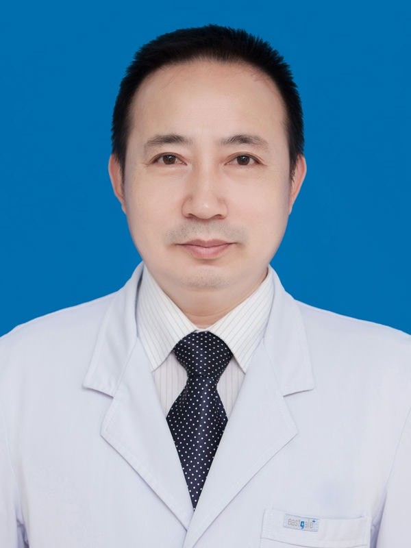 薛东明