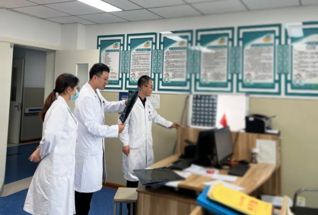 社会公益 | 徐州一院援青医师巧妙施治 破解高原老年患者“寂静疼痛”之谜