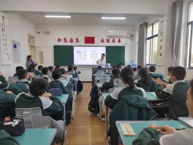 社会公益丨传承国粹，启迪未来——徐州一院和平社区卫生服务中心岐黄校园行