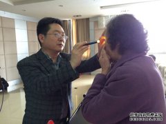 眼科专家张正培讲授年龄相关性黄斑变性的防治