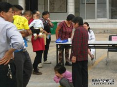 <strong>市一院践行群众路线开展“健康江苏服务百姓”系列活动</strong>