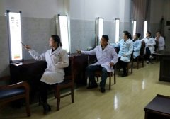 市一院眼防所为开发区中学生开展视力筛查活动