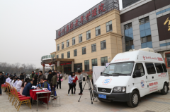 “齐来学雷锋 温暖社区行” 徐州一院专家义诊团在行动