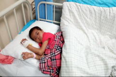 <strong>外联携手儿科成功施救三次入院抢救的邳州白血病患儿张巧巧</strong>