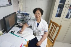 <strong>眼科张雪翎谈当前新生血管性青光眼的治疗</strong>