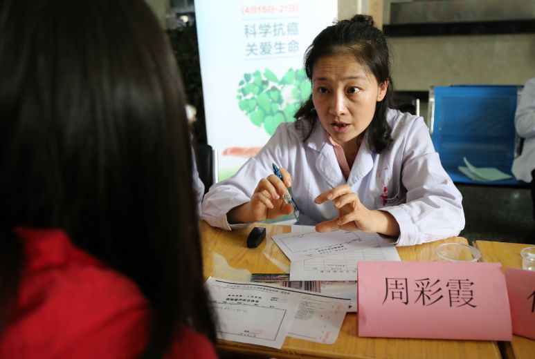 徐州十佳医生候选人周彩霞：为患者精打细算的好医生