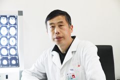 脑动脉瘤破裂患者命悬一线 一院专家妙手拆“弹”助其脱险