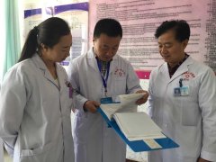 <strong>作为党员，他轻伤不下火线！</strong>