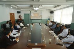 <strong>市一院组织观看十九届中共中央政治局常委同中外记者见面会</strong>