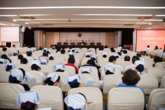 市一院召开临床医技科主任（副主任）聘任大会