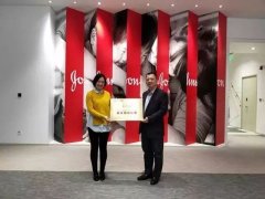 我院屈光中心成为首批全国角膜屈光手术规范化培训基地