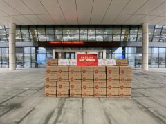 徐州广电传媒集团向我院捐赠100箱“暖心菜”