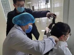 抗疫最美逆行者——李永丽