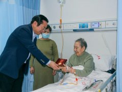 院领导探望慰问抗美援朝老兵老同志