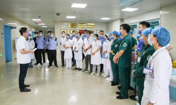 市一院开展发现新冠病毒核酸检测阳性患者应急处置演练