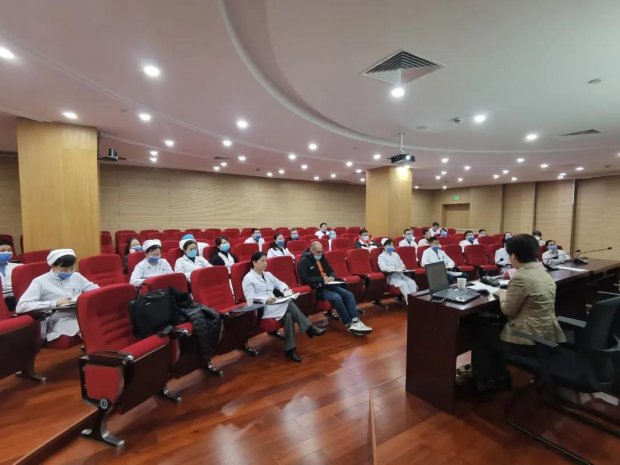 市一院召开纪检干部业务培训会