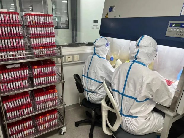 同心抗疫02 | 致敬幕后英雄——市一院医学检验科的核酸检测人员和志愿者们