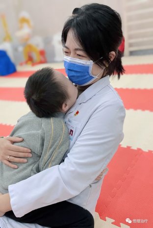 医患故事|我们与福利院“能宝柯柯”的温暖邂逅