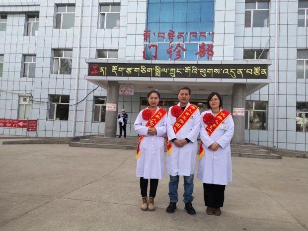 让技术扎根 因大爱坚守——市一院三位援青专家护佑高原民众“健康梦”