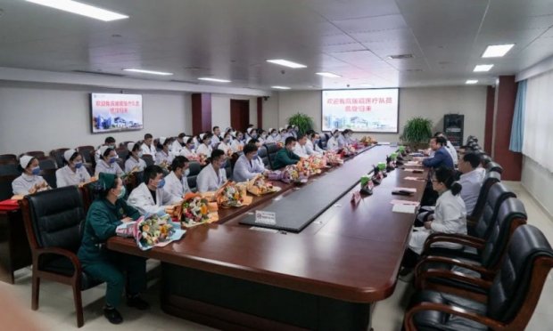 <strong>我院举行江苏省援藏抗疫医疗队顺利返回欢迎仪式</strong>