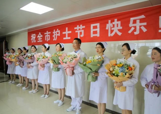 “5·12”国际护士节 副市长吴昊看望慰问徐州市护理工作者