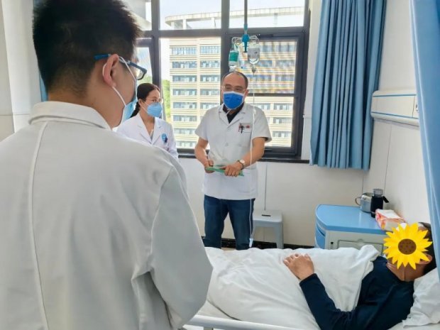 明明是眼睛问题，为什么要做头颅核磁共振？全科医学科医生为你答疑解惑