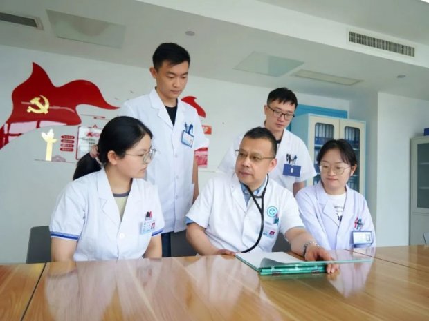 “医”路有您 师恩难忘