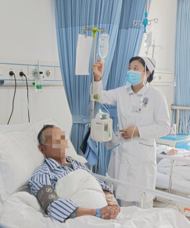 徐州一院神经内科二病区副护士长徐彩玲：用心服务 追求卓越