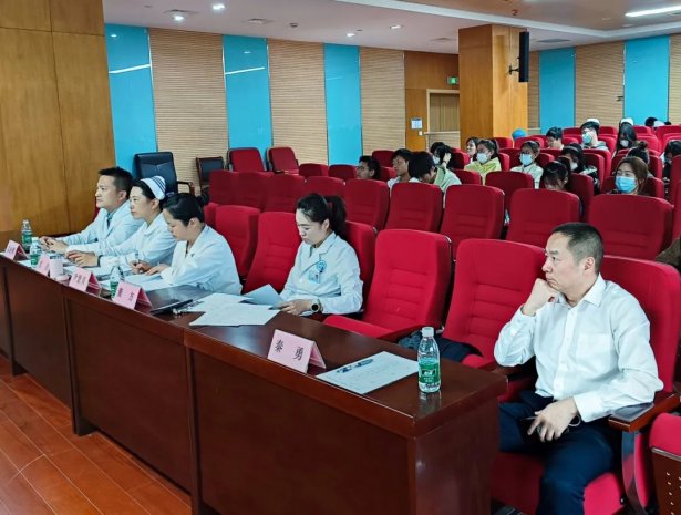  徐州一院团委举办青年职工演讲比赛