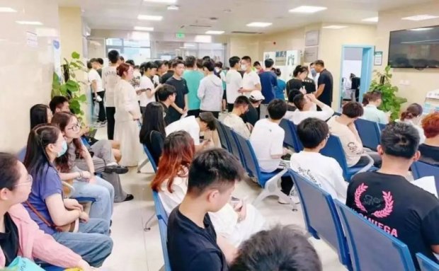 健康科普 | 暑期青少年近视防控不容忽视