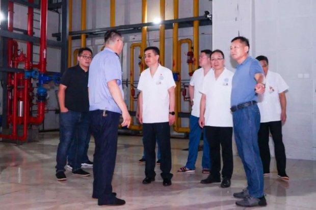 安全生产 | 徐州一院党委书记、院长丁继存带队进行防汛安全检查 筑牢防汛安全堤