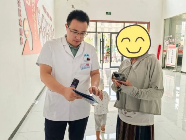 社会公益 | 难忘桑梓情 共筑健康梦——徐州一院赴萧县锦屏街道毛郢馨苑小区开展健康咨询义诊活动